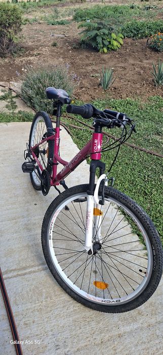 Продавам колело за момиче колелото е много запазено купувано е чисто