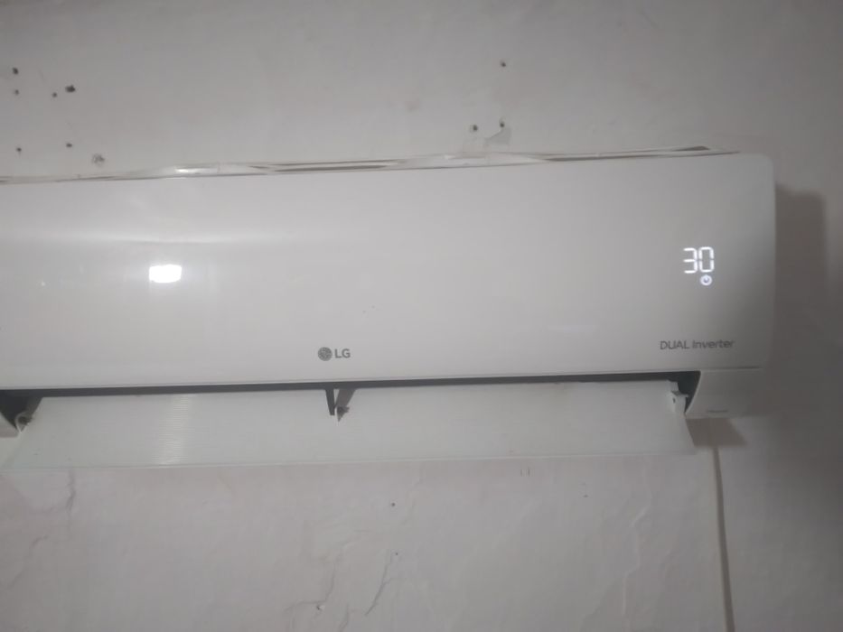 2 aere conditionate cu incalzire si comanda wy fy de pe telefon