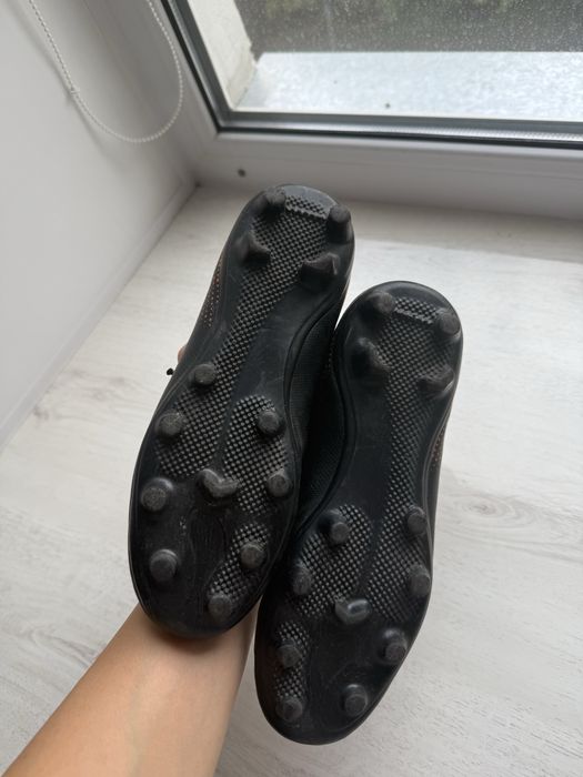 Буцы футбольные размер 35