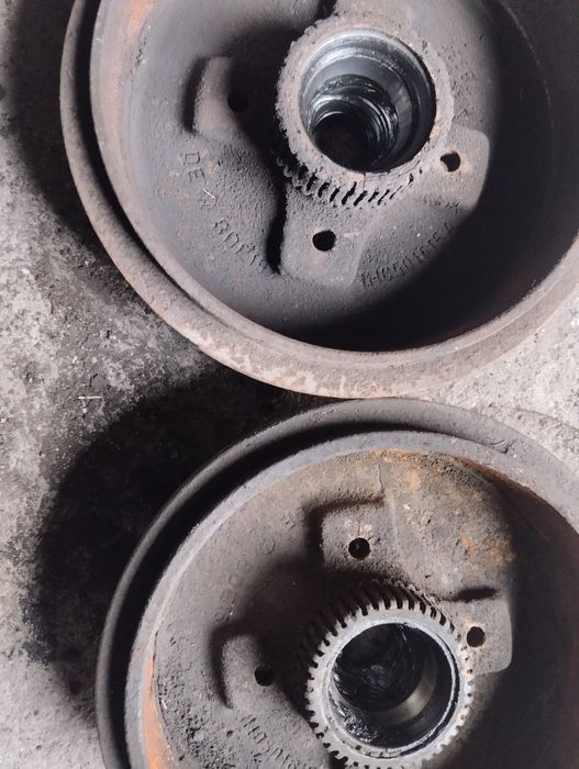 Тормозные барабаны на гольф продам