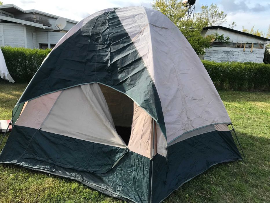 Американска палатка за шестима