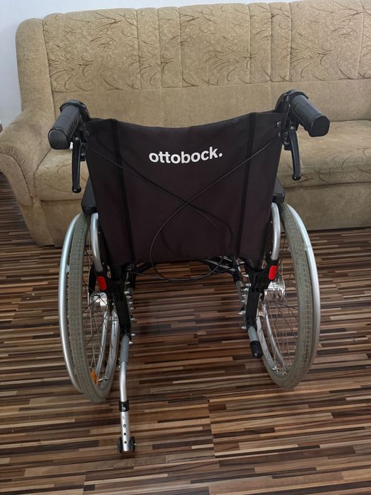 Carut scaun rulant batani dizabilitati handicap (ca nou)