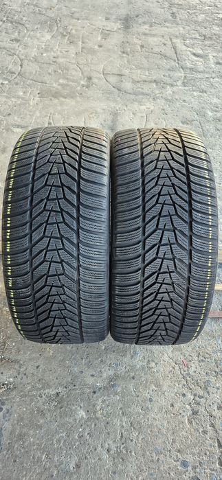 2 anvelope iarna Hankook 255/35/20.Pretul este pe bucata.