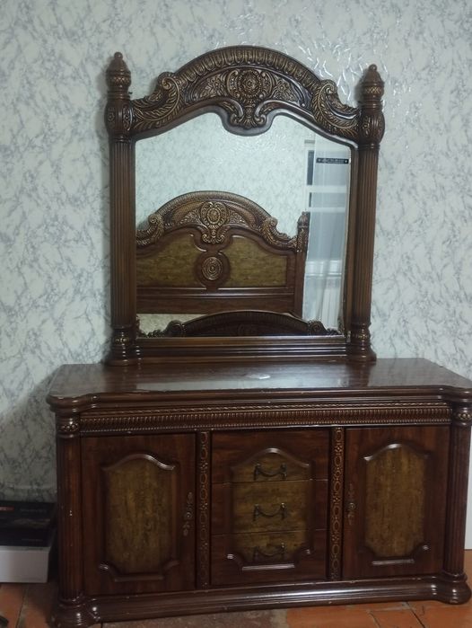 Спальный гарнитур в хорошем состоянии