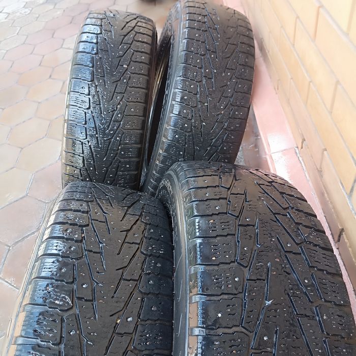 Продам зимние шины