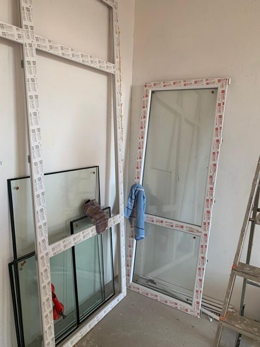 Продам панарамные окна и боторей