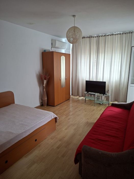 Garsoniera disponila 400 euro
