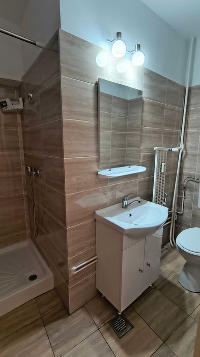 Ap spatios cochet decomandat 2 bai Piata 1 Mai/Ion Mihalache- Kiseleff