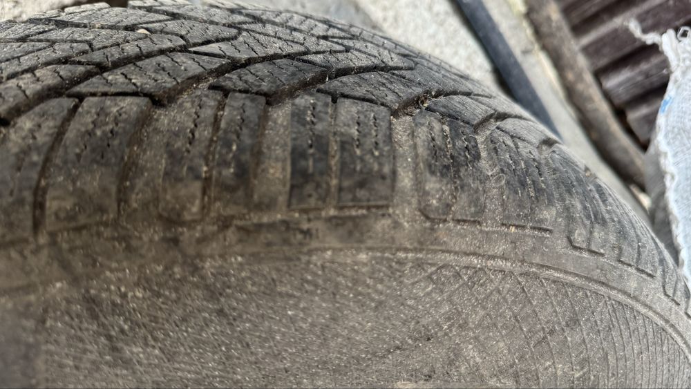 Roata cu anvelopa continental Dacia 185/65 r15