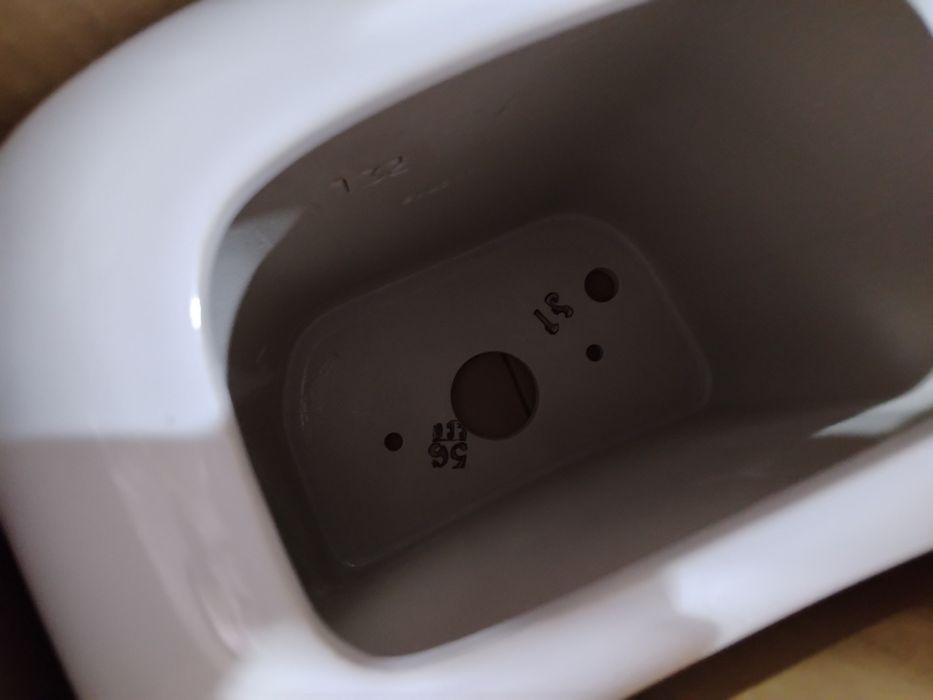 Унитаз-компакт продам 20-30 тыс