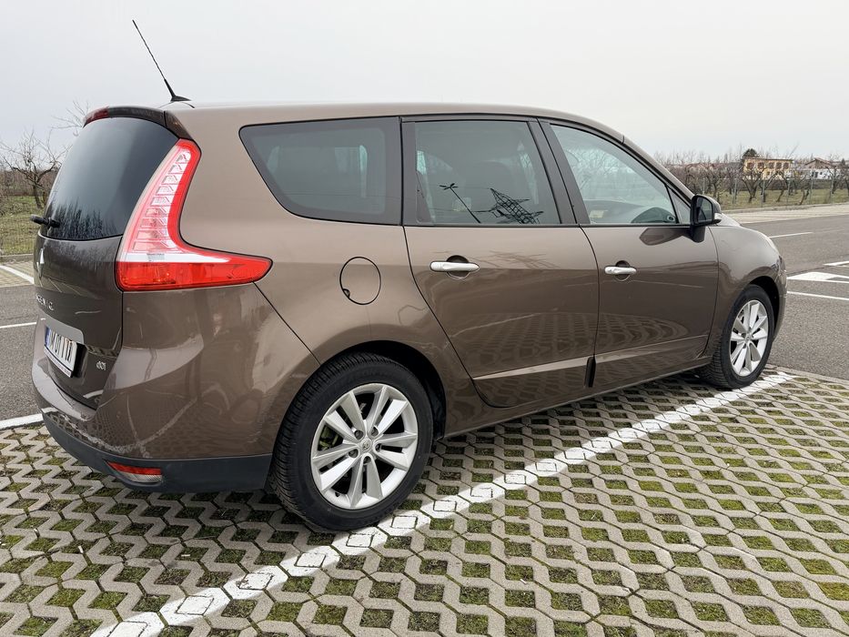 Vand Renault Greand Scenic 3 An  2011 Automat 2000 D  150 CP  4600€