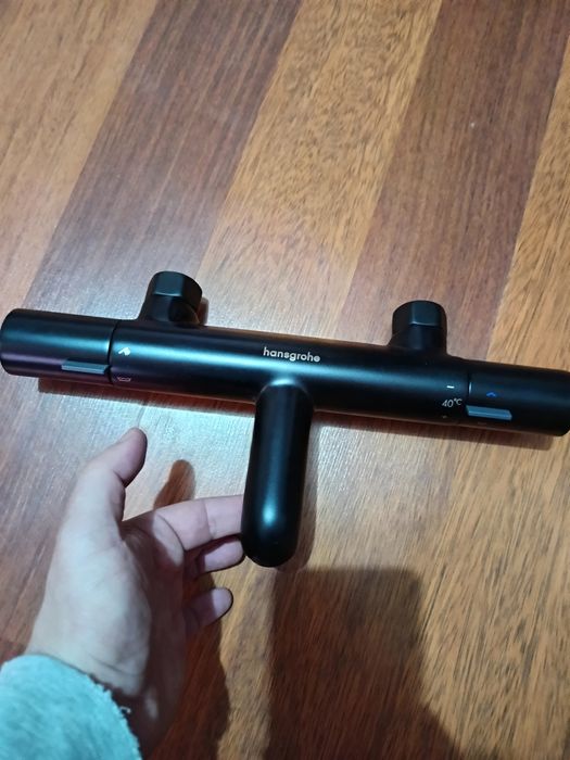 Vând bateri de apa hansgrohe