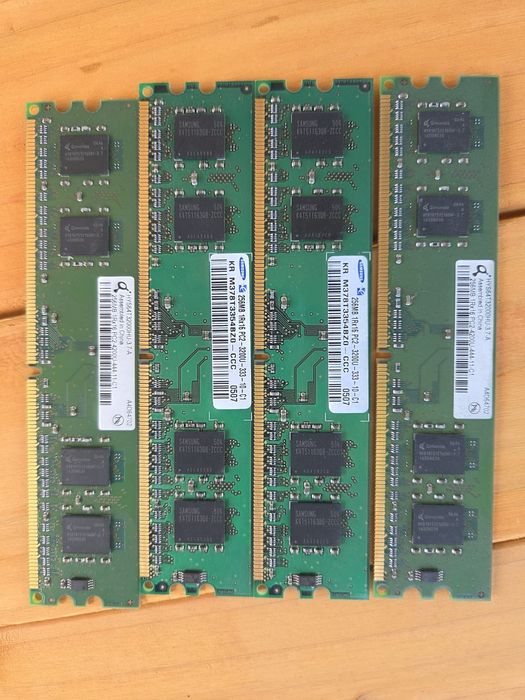 memorii ram pc 3200 pc 4200 256mb