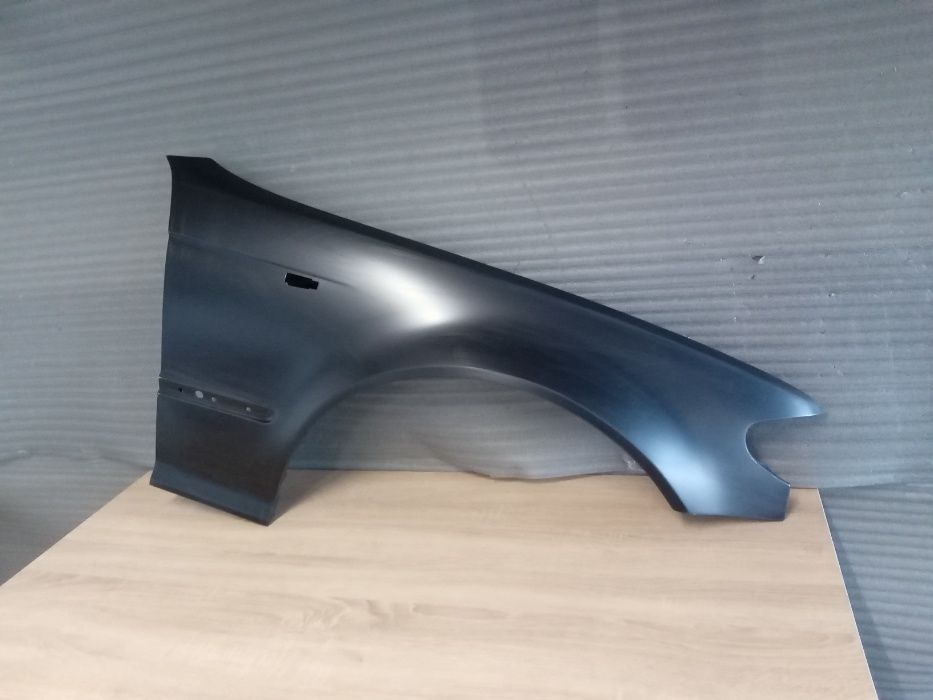 Aripa fata stanga/dreapta BMW seria 3 E46 Facelift 2002-2005