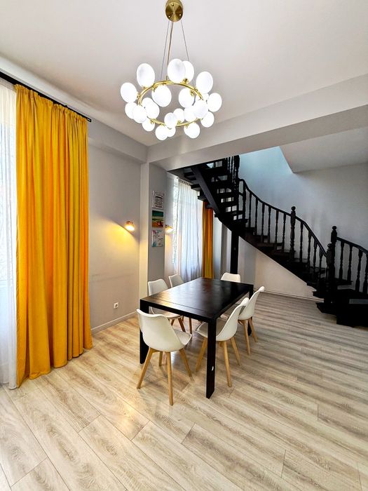 Квартира с современным ремонтом в таунхаусе