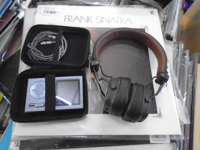 Плеер  "Colorfly" c  наушниуками Marshall