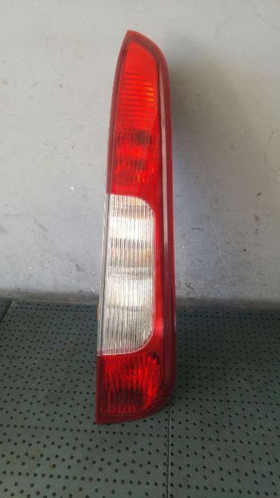 Stop tripla lampa dreapta ford c max dm2 3m5113a602aa