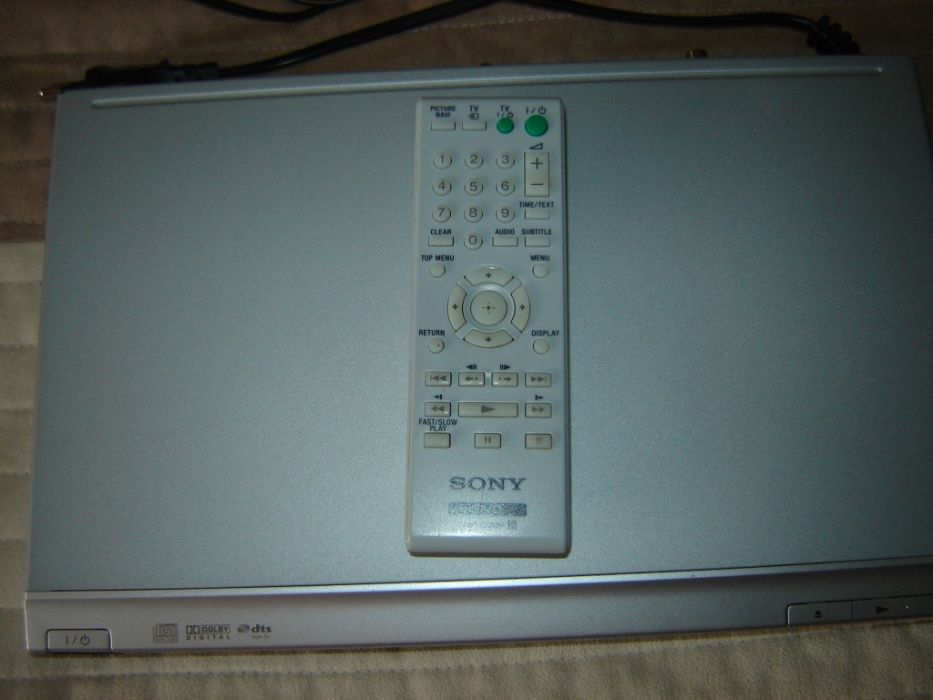 DVD Sony  cu telecomanda Original