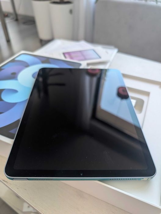Apple iPad Air 4