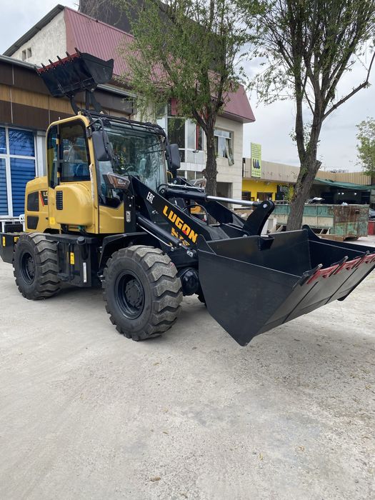 0,8куб мини погрузчик Lugong