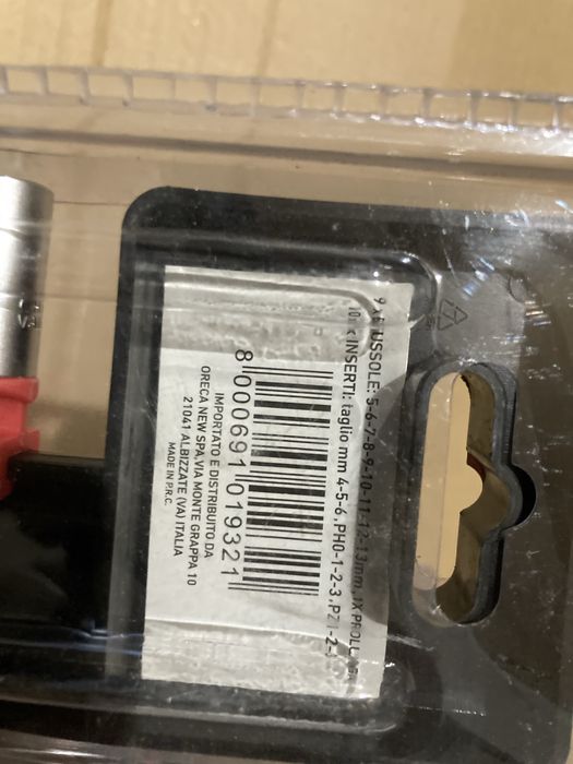 Trusa chei cu Clicket 22 piese italia  noi