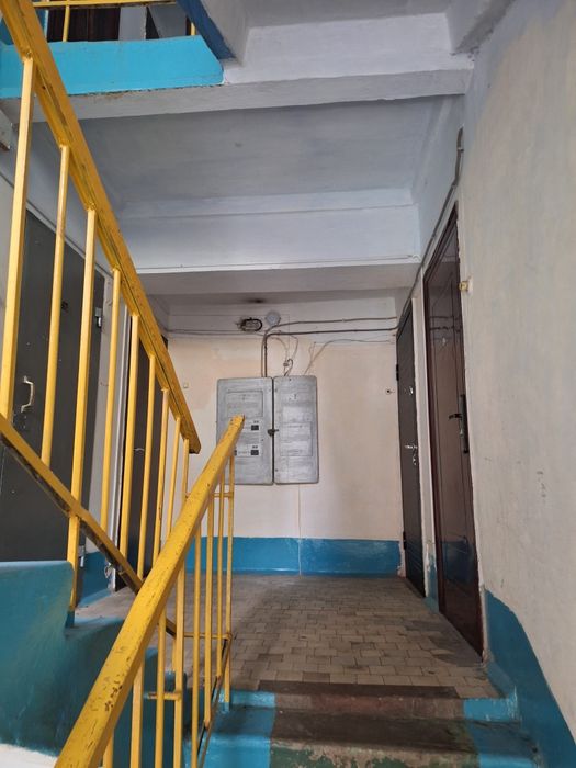 Продам 3-х комн.квартиру на 4 этаже 4 мик 9 дом