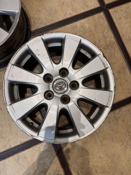 Продам диски радиус 16 тойота лексус