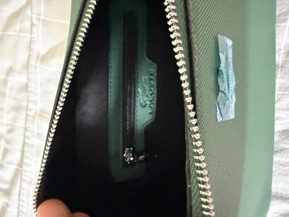 Lacoste чанта през рамо – чисто нова