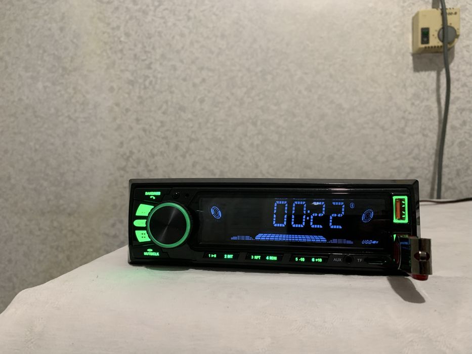 Авто радио с Bluetooth