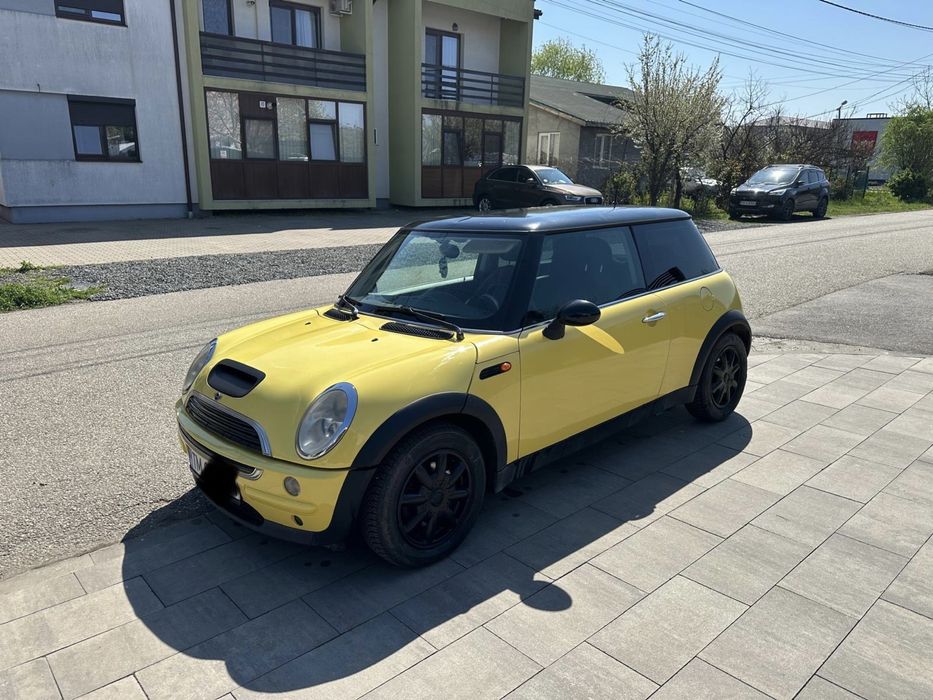 Mini Cooper 1.6 benzină, 2003, 180.000 km, înmatriculată