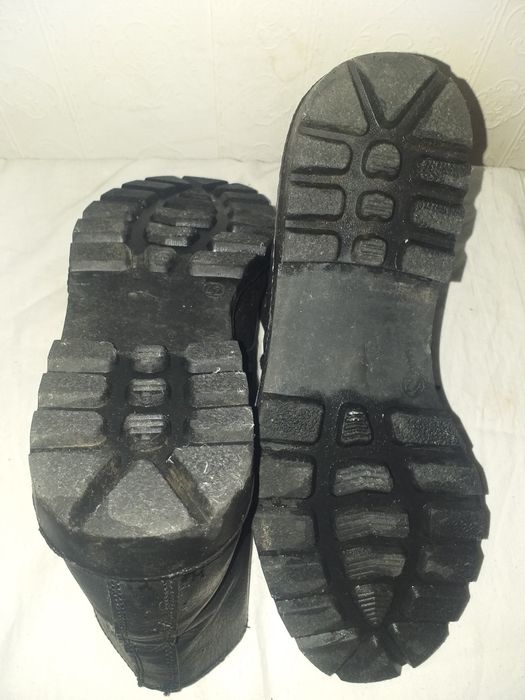 Български зимни обувки от естествена кожа.