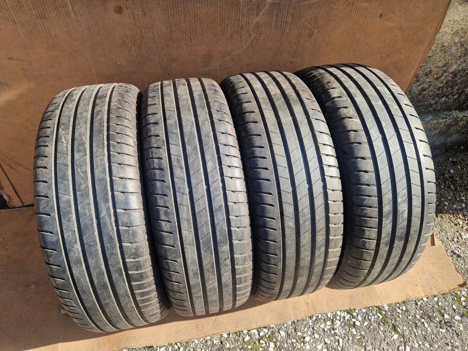 4 Bridgestone R17 225/65 Летни гуми  DOT5120