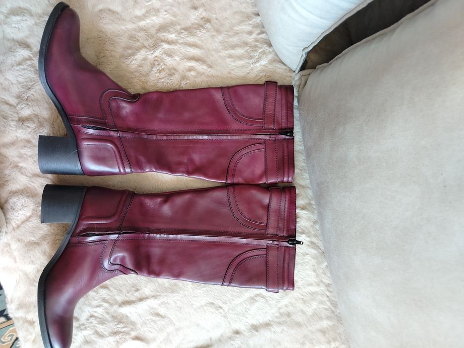 Сапоги женские. Стильные. На узкую ножку