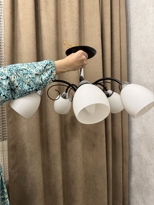 Люстра 5 и 3 рожковый