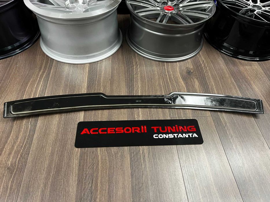 Eleron Luneta - Bmw Seria 5 E60 Negru Lucios