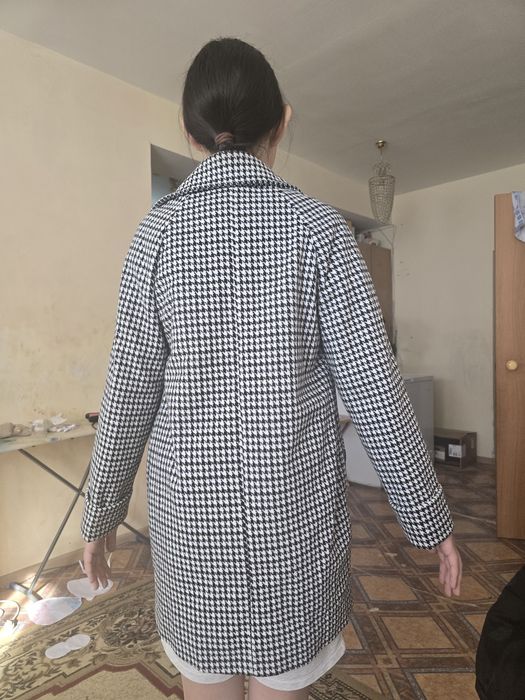 Пальто продам в отличном состоянии