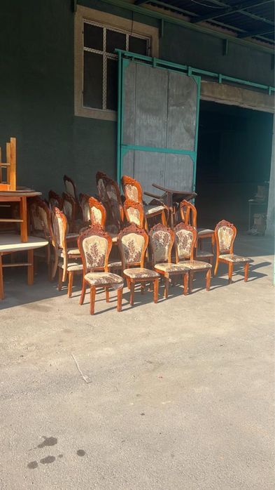 Продаётся банкетные Столы и стулья