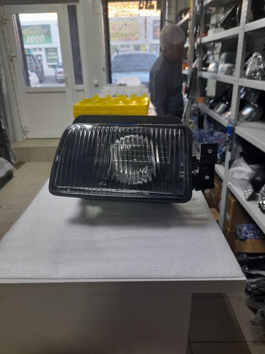 Туманки на бмв е34 комплект