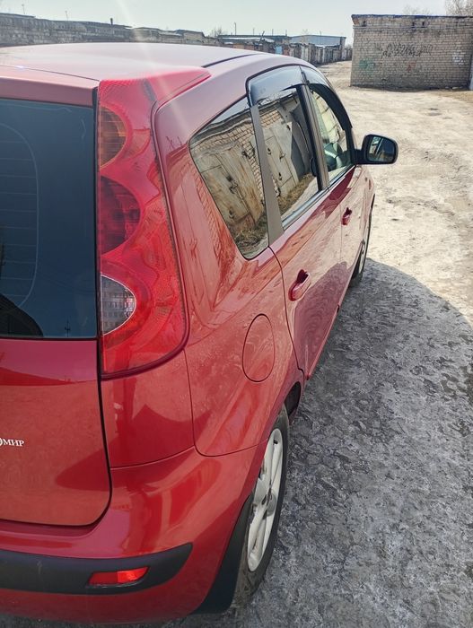 Автомобиль продам