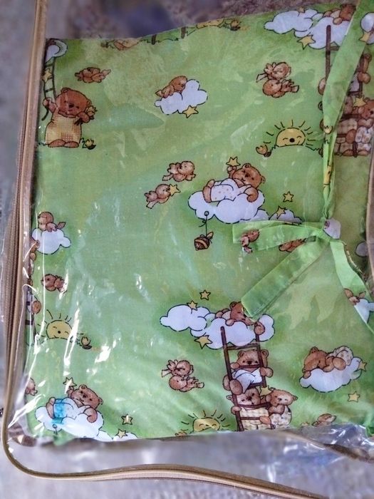 Продам бортики  в кроватку