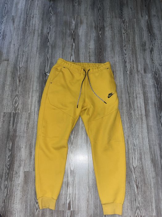 Nike tech fleece