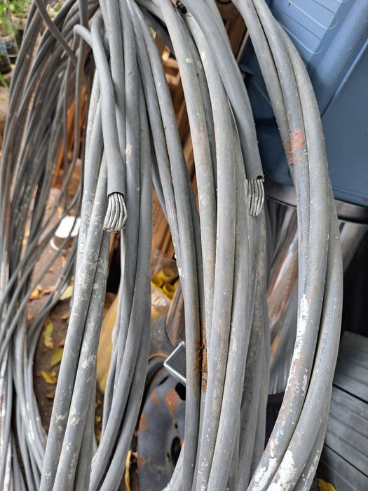 Cablu electric din aluminiu de vinzare în jur de 40 m