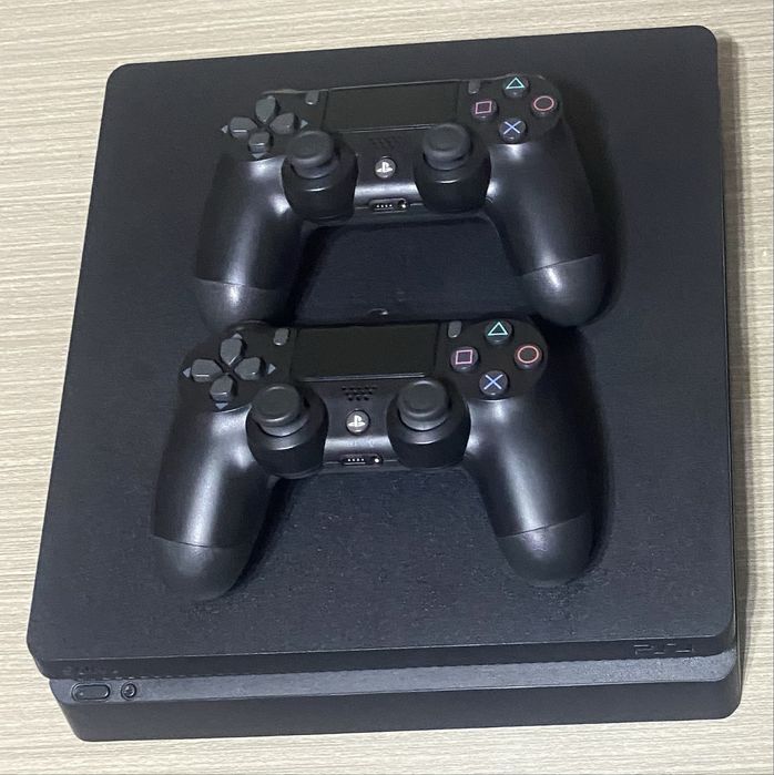 Продам ps4 slim 1тб