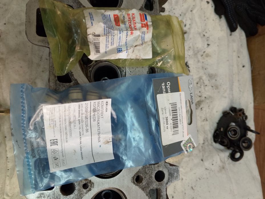 Продам ГБЦ ваз 2108-15