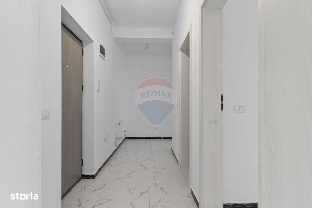 Apartament cu 3 camere de vânzare și parcare, bloc nou, zona Giroc