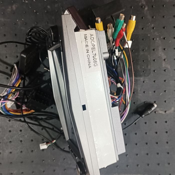 Зимни гуми с джанти ,навигация и компресор за климатик