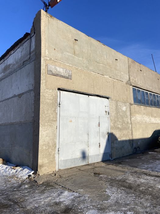 Гараж в городе 240м.кв