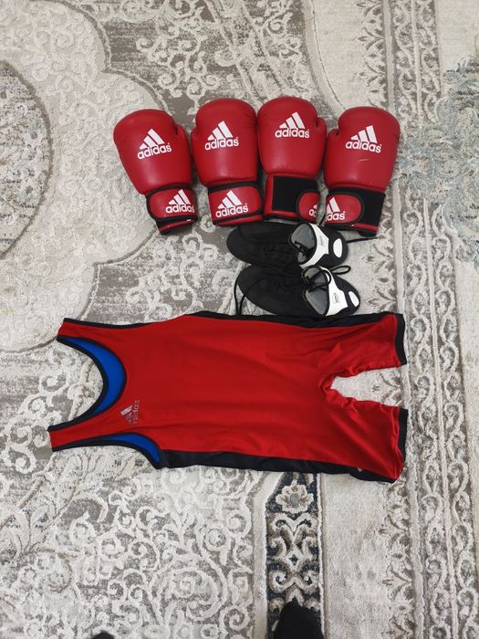 Спортивные одежды