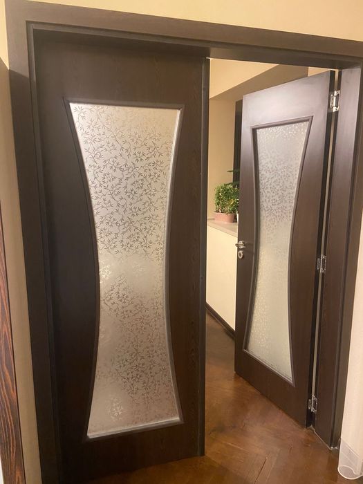 Двойна интериорна врата