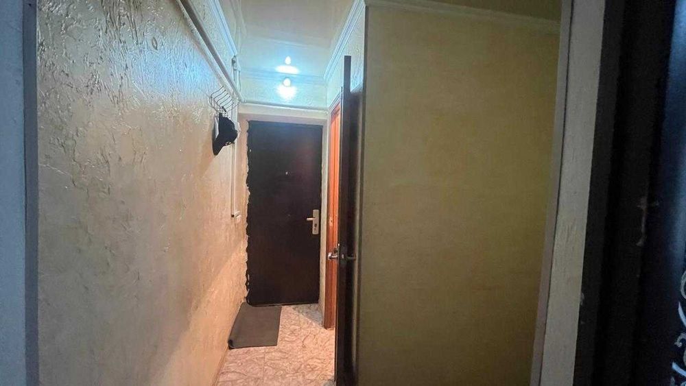 Продаю 2~комн, квартиру район Сахзавод